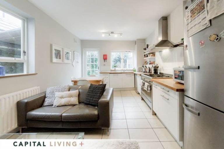 Flat Fulham Broadway in Greater London