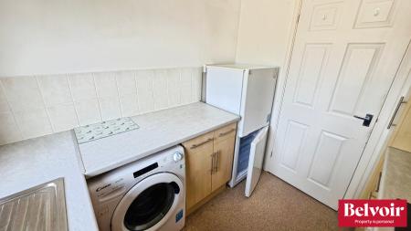 Flat Brooklands Walk in Chelmsford