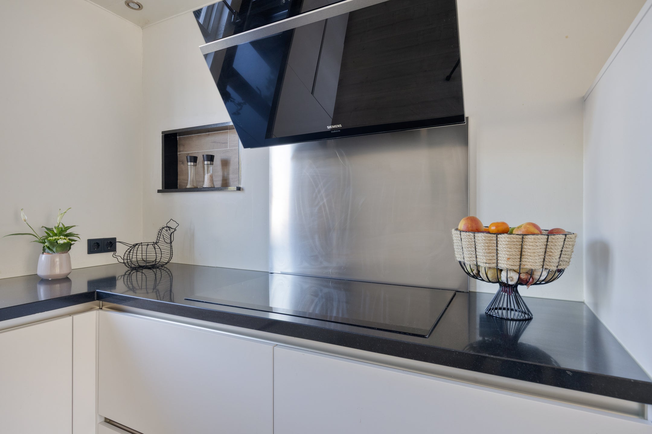 Hoekwoning te koop: Kalf 474, Zaandam