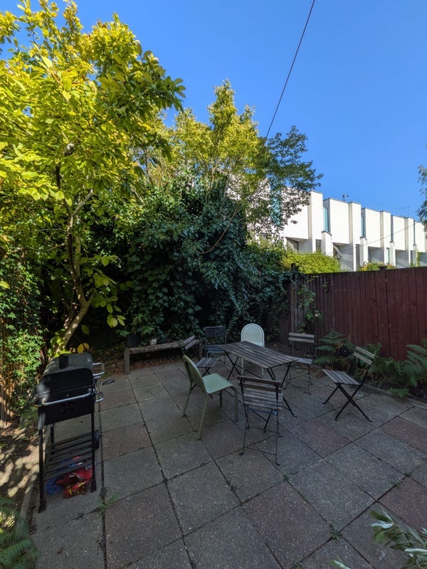 Room Brickfield Close in Greater London