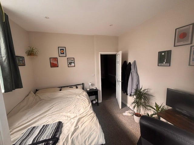 Room Cannon Street in Bristol