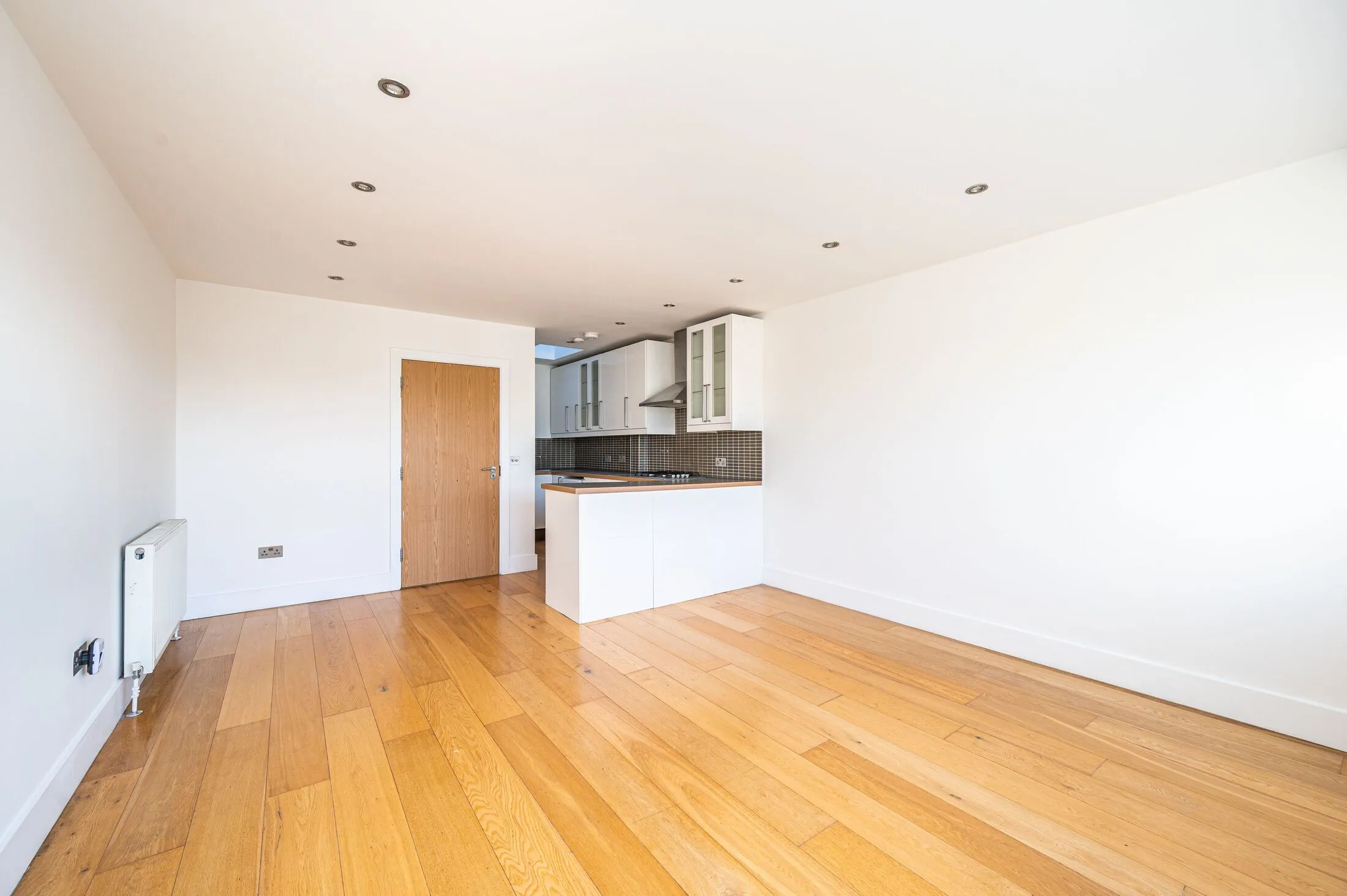 Flat Holloway Road in Greater London