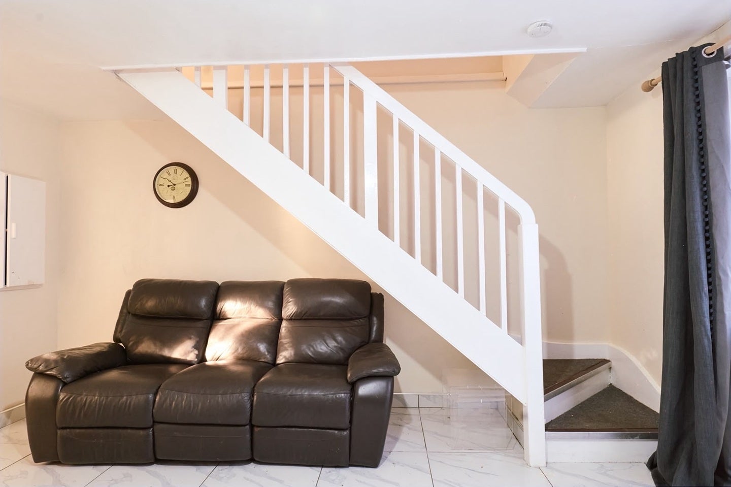 Flat Pemerich Close in Greater London
