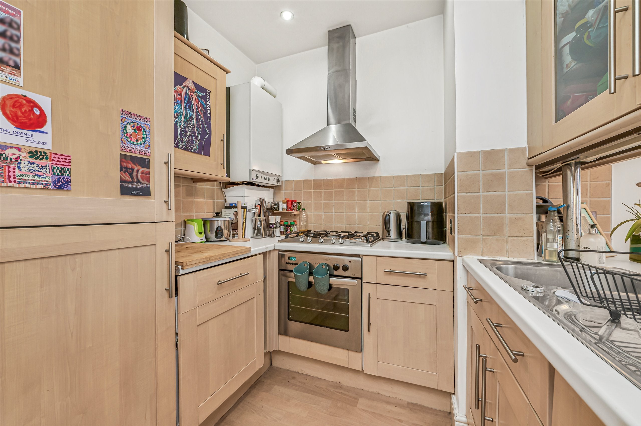 Flat Abbeyfield Road in Greater London