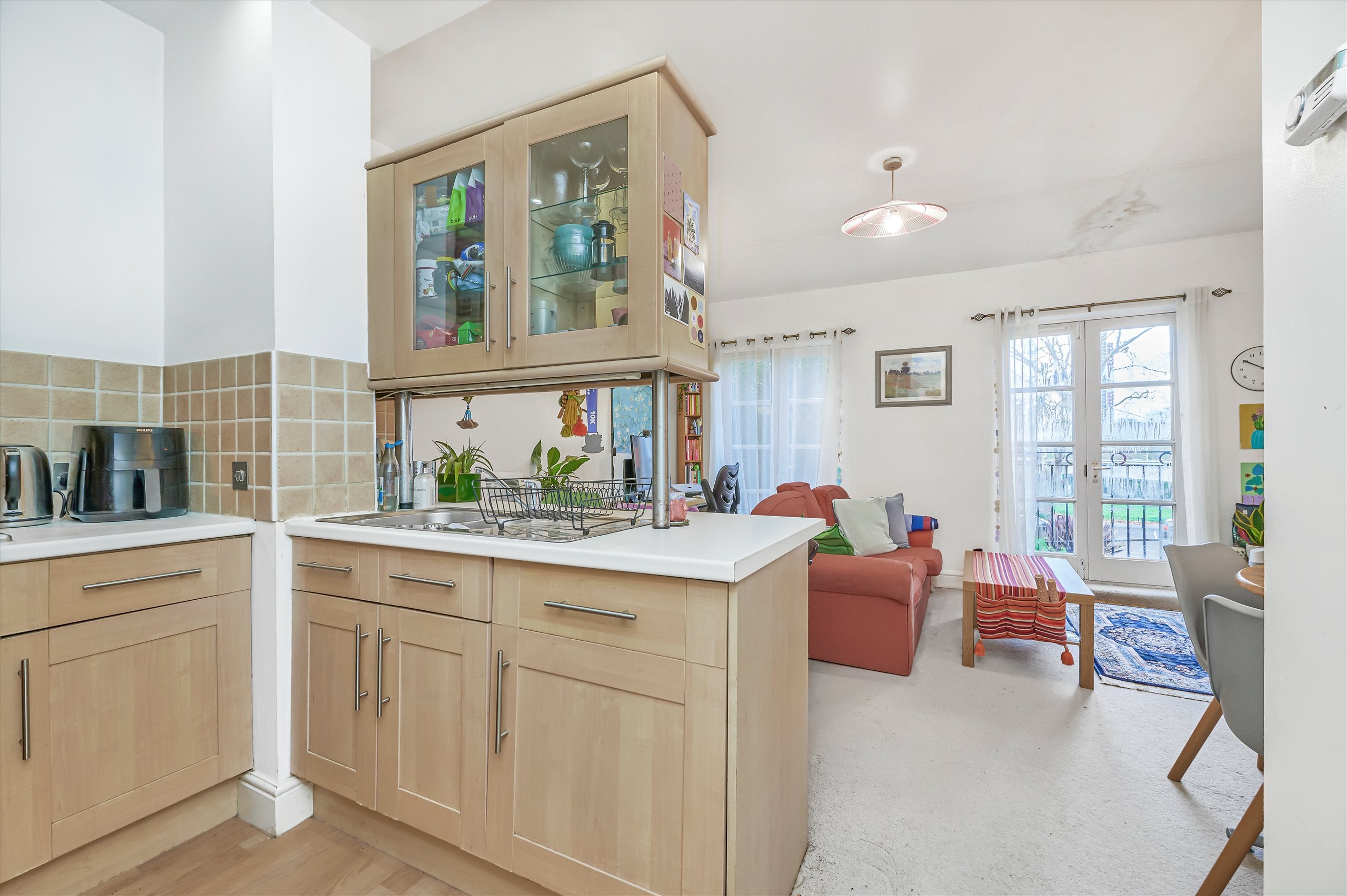 Flat Abbeyfield Road in Greater London