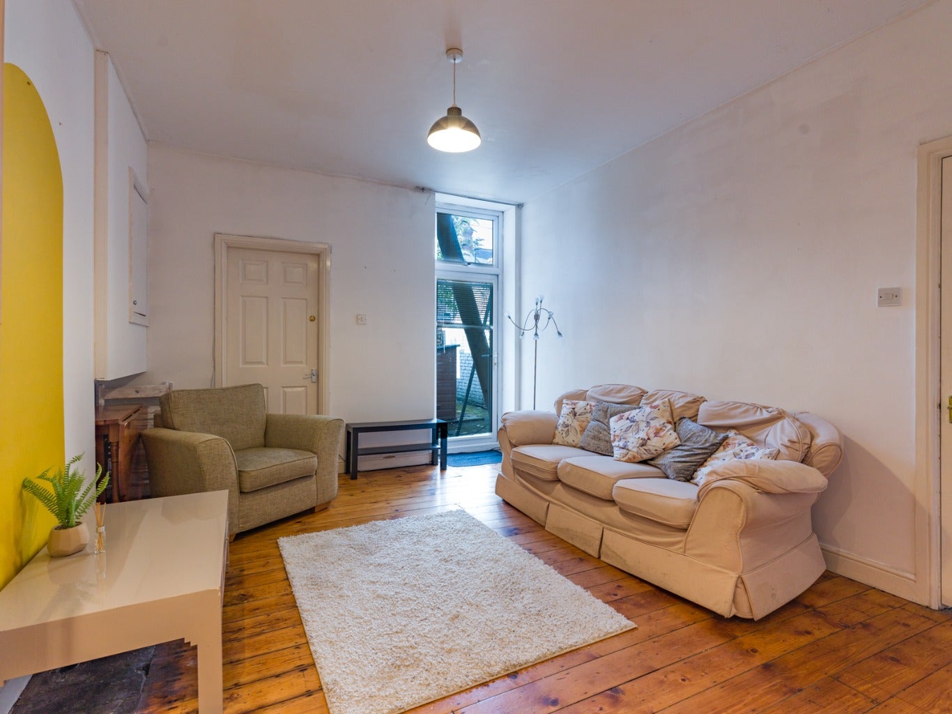 Flat Newlands Road in Newcastle upon Tyne