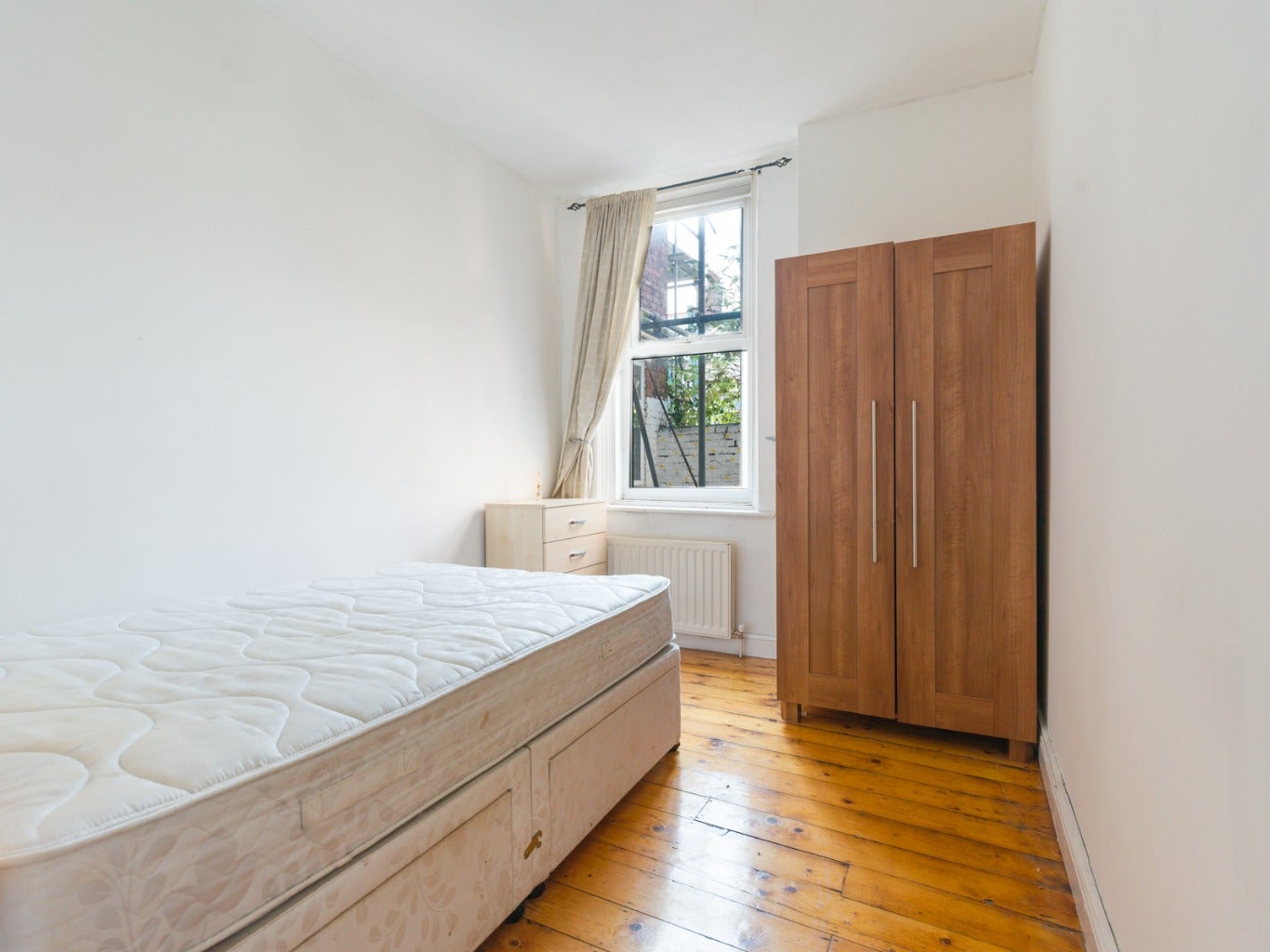Flat Newlands Road in Newcastle upon Tyne
