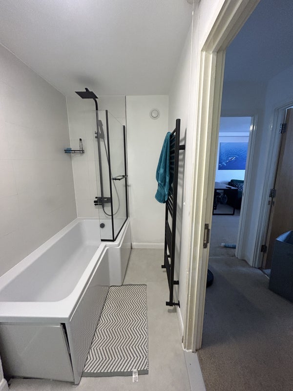 Flat Norfolk Avenue in Bristol