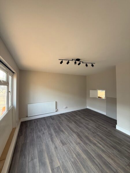 Flat Lennard Avenue in Dartford