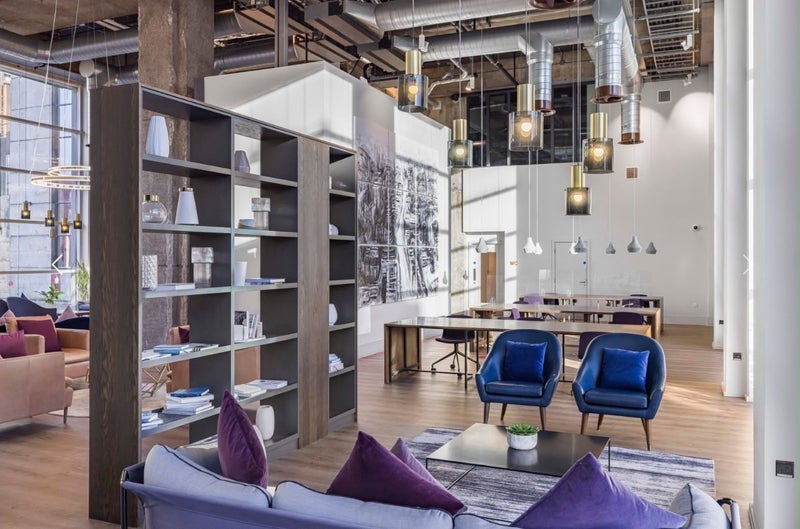 Room High Street in Greater London