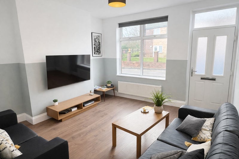 Room Pennington Court in Leeds