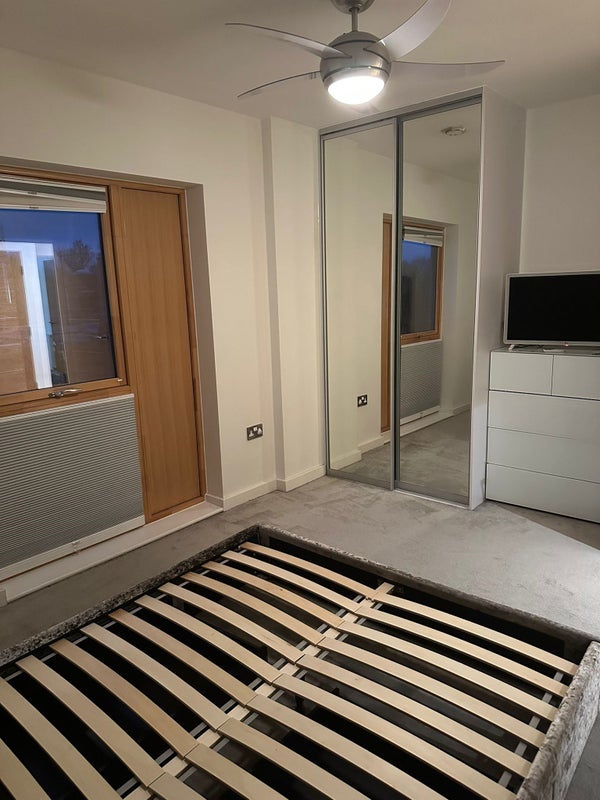 Room Copley Close in Greater London