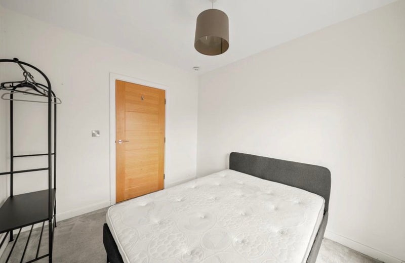 Room Copley Close in Greater London