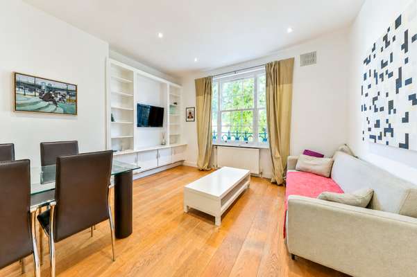 Flat Marlborough Place in City of Westminster