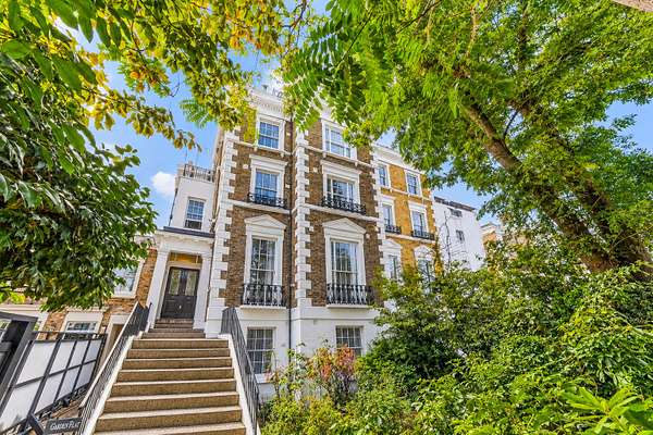Flat Marlborough Place in City of Westminster