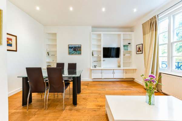 Flat Marlborough Place in City of Westminster