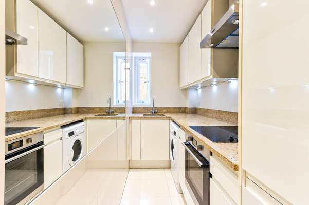Flat Marlborough Place in City of Westminster