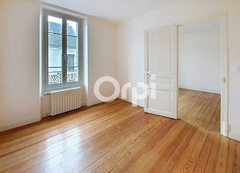 Flat Rue du Peintre Sisley in Moret-Loing-et-Orvanne