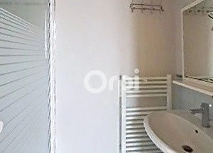 Flat Rue du Peintre Sisley in Moret-Loing-et-Orvanne