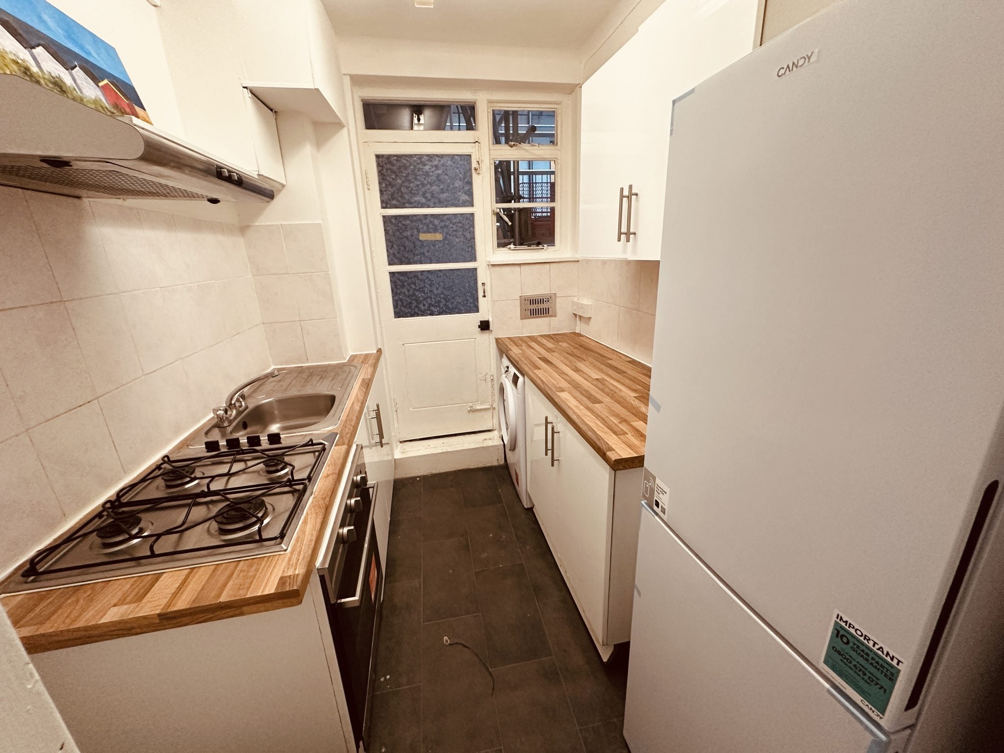 Flat Hatherley Grove in City of Westminster