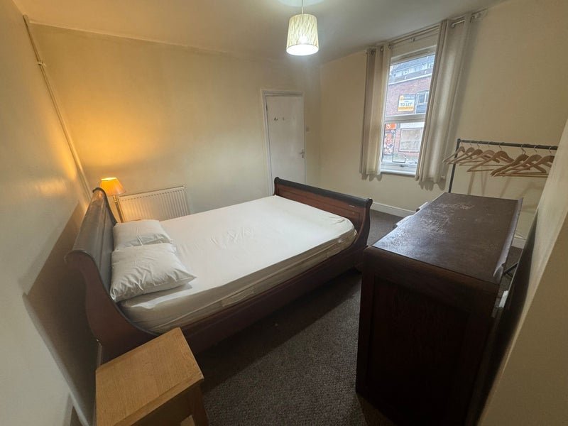 Room Herbert Road in Greater London