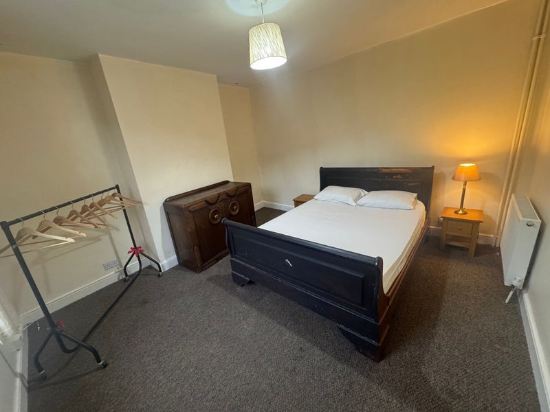 Room Herbert Road in Greater London