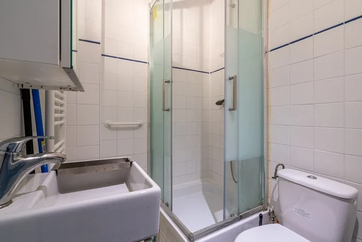 Flat Rue Roberval in Paris