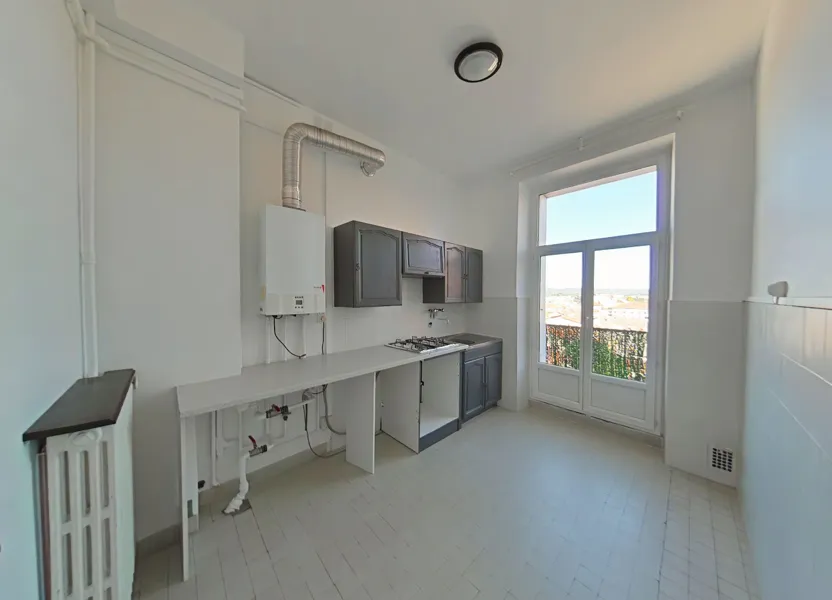Flat Place Jean Jaurès in Romans-sur-Isère