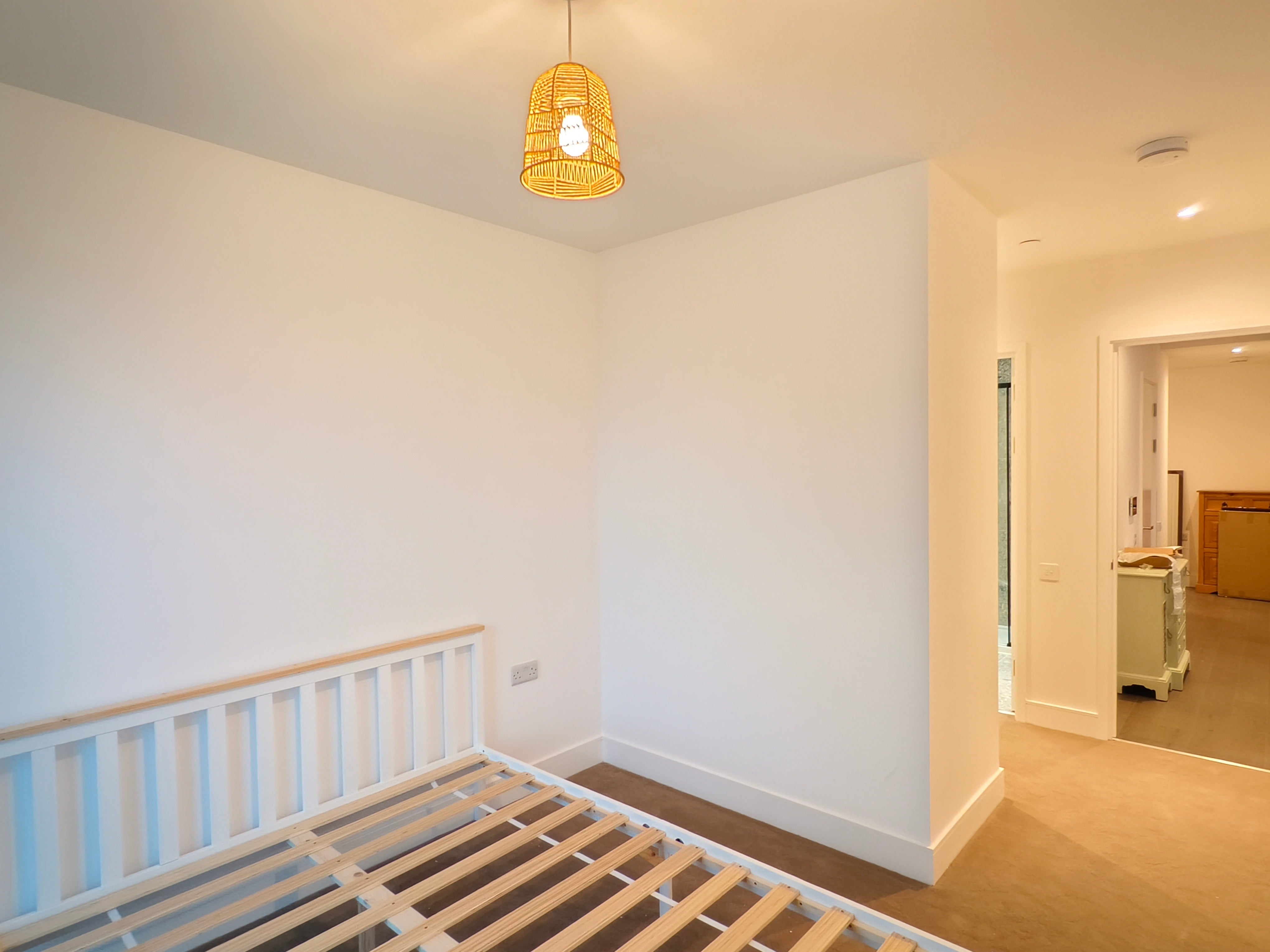 Flat Date Street in Greater London