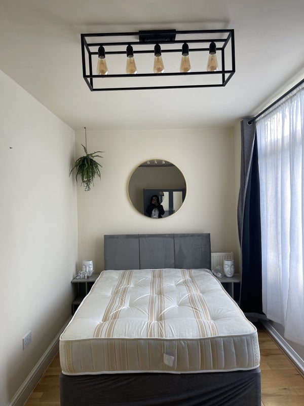 Room Stables Way in Greater London