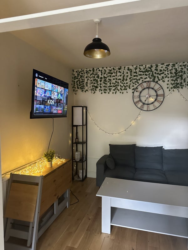 Room Stables Way in Greater London