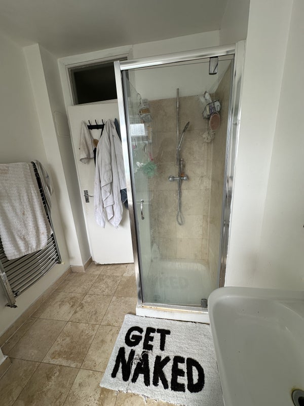Room Stables Way in Greater London