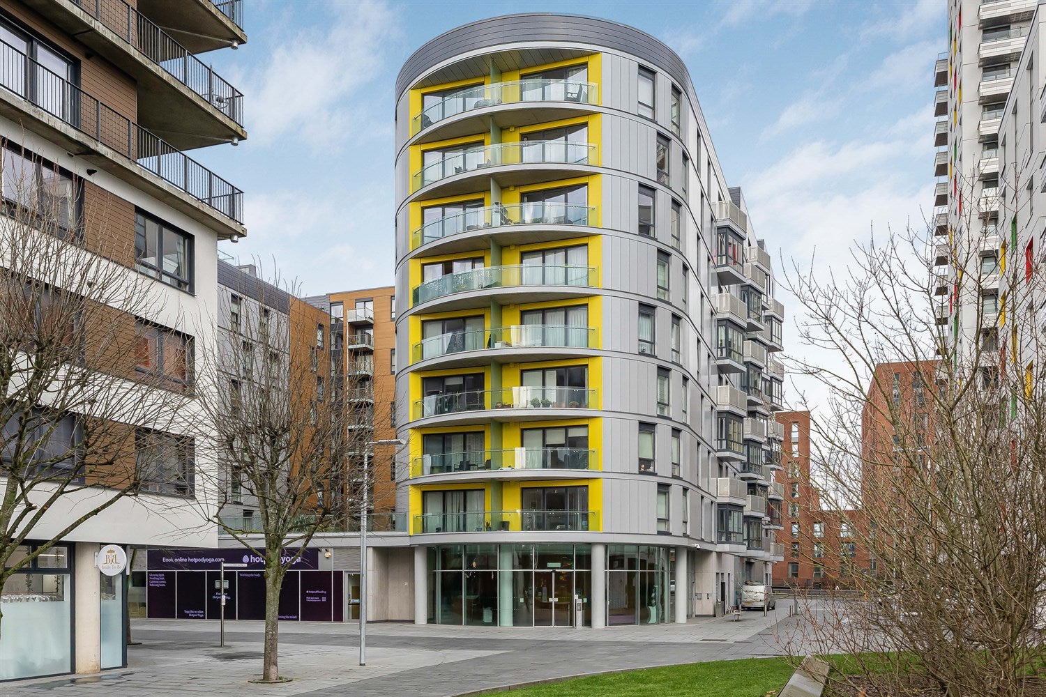 Flat Chatham Place in Reading