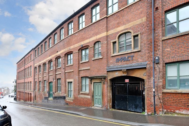 Flat Upper Allen Street in Sheffield