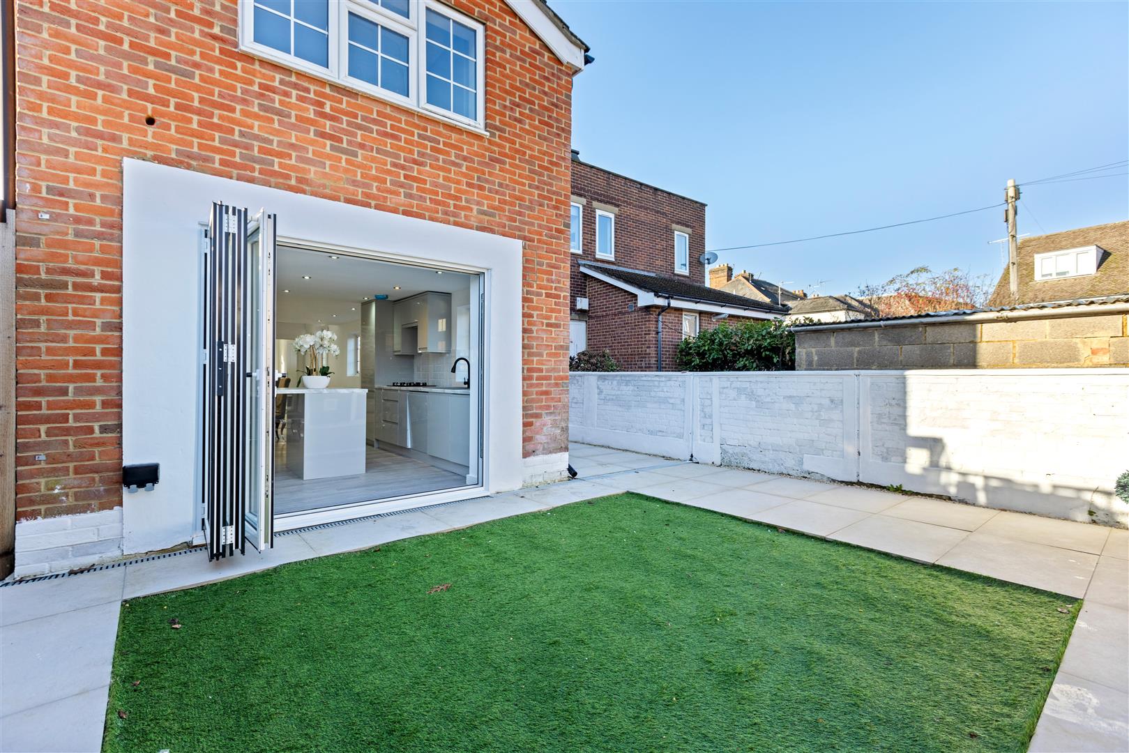 House Spring Gardens in Ascot