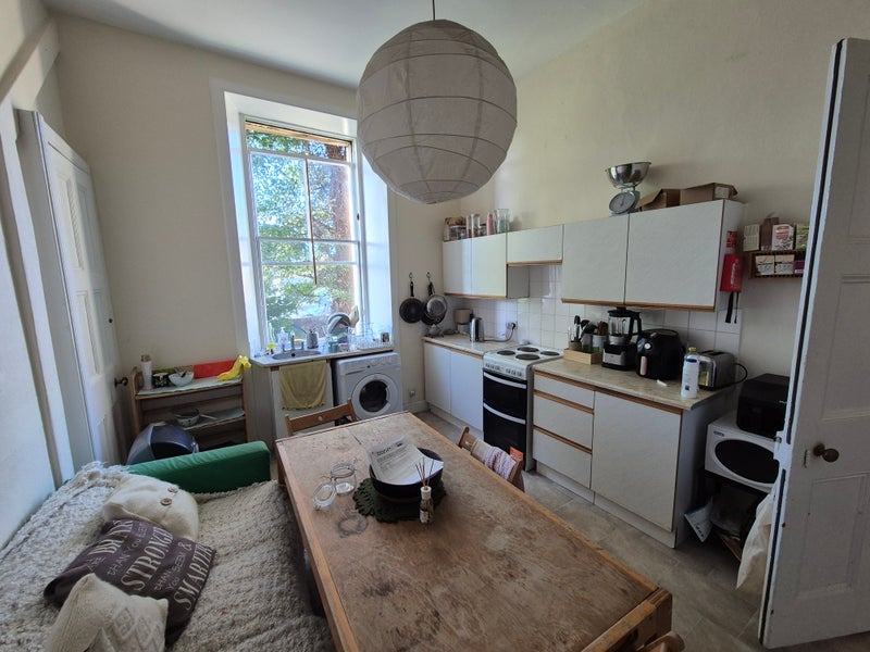 Room Morningside Road in City of Edinburgh