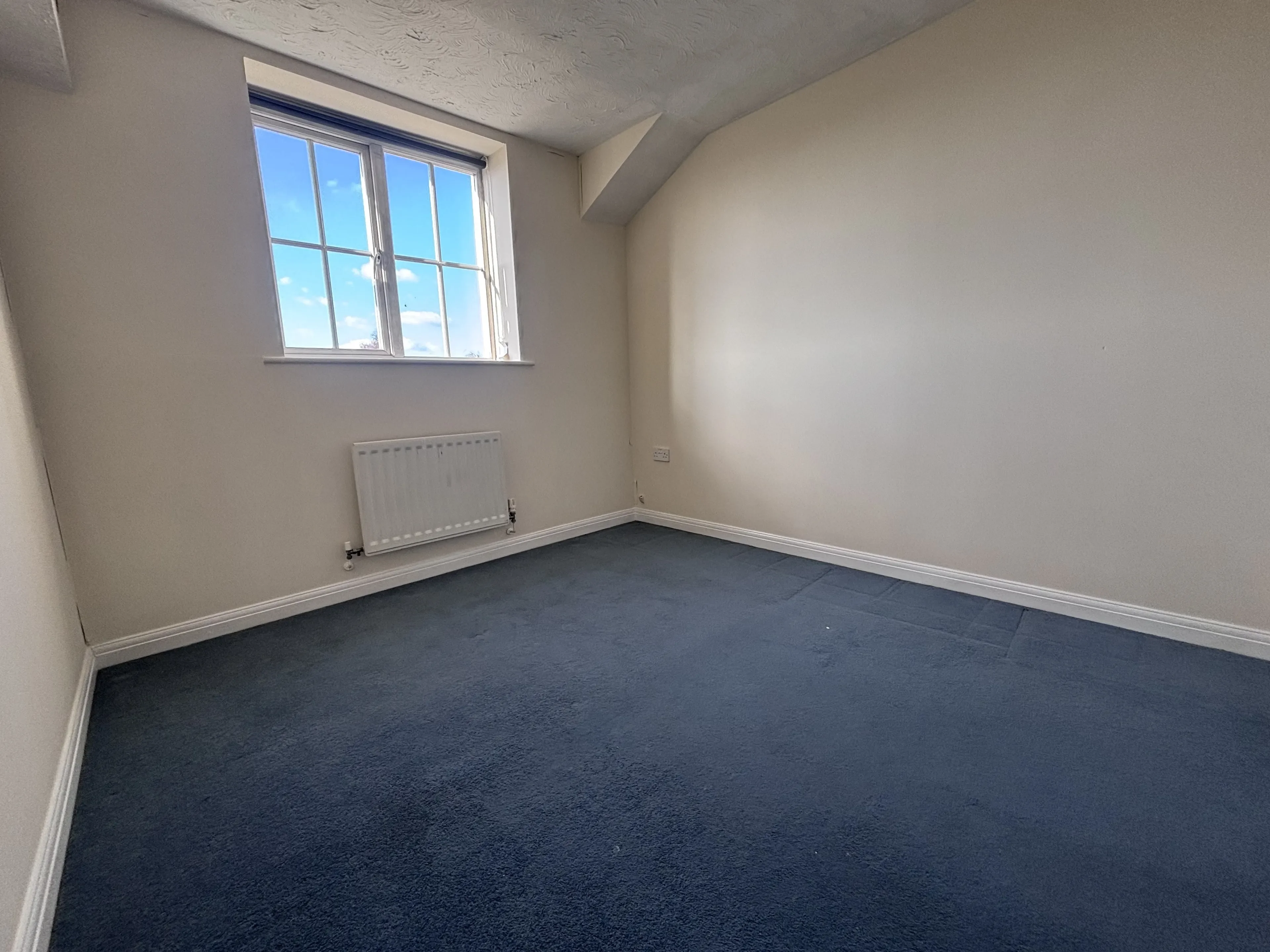 Flat Avro Close in Southampton