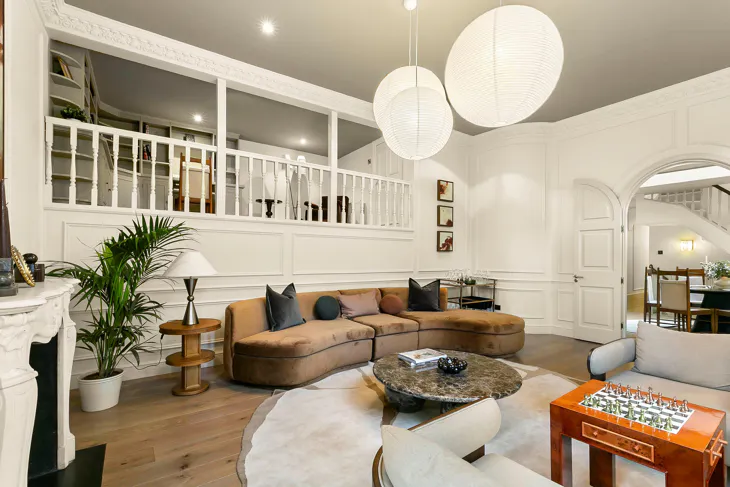 House Melbury Road in Greater London