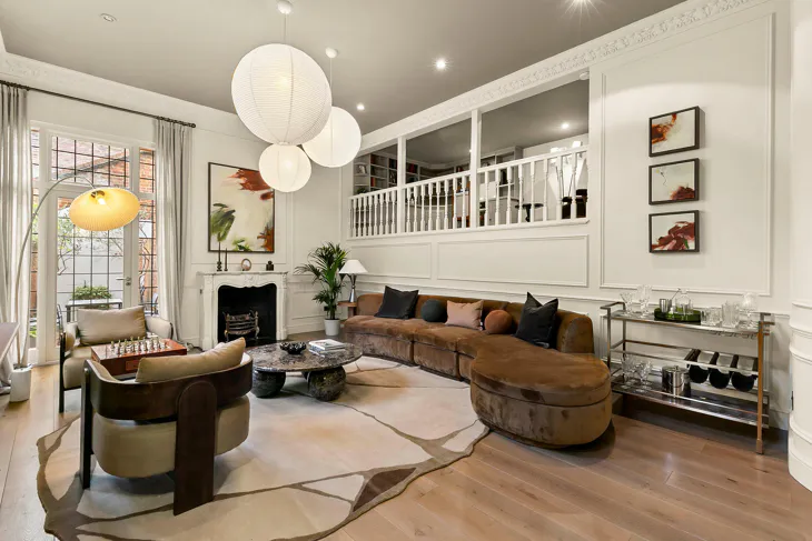 House Melbury Road in Greater London
