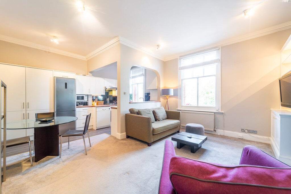Flat Warrington Crescent in City of Westminster