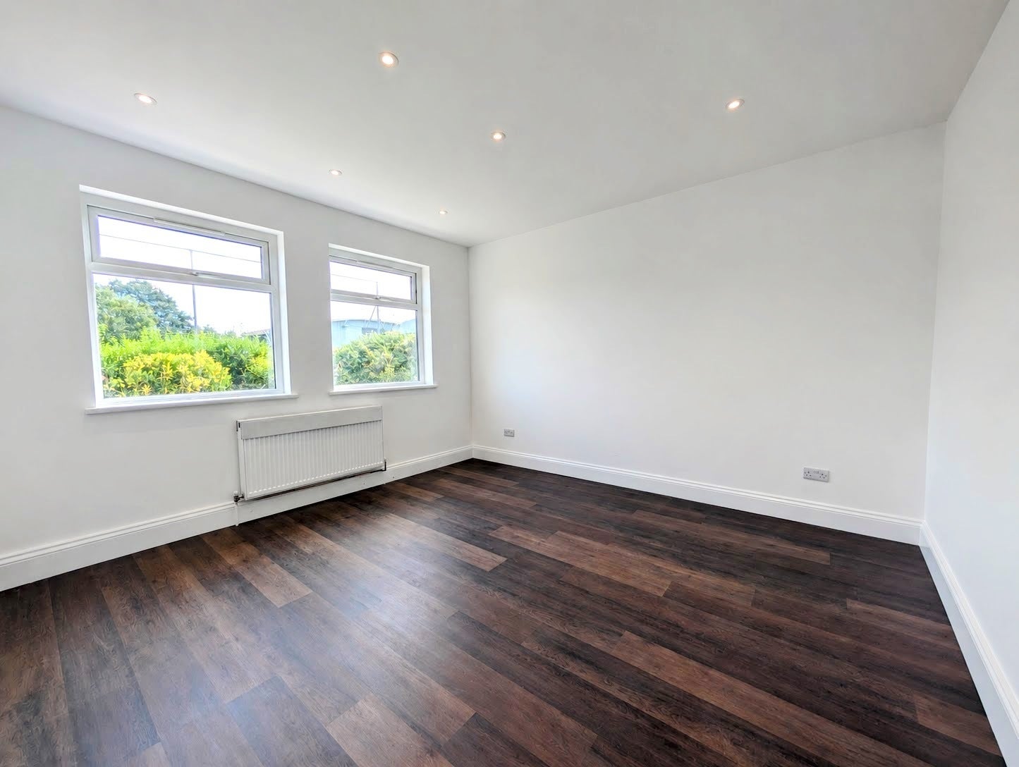 House Yew Tree Road in Manchester