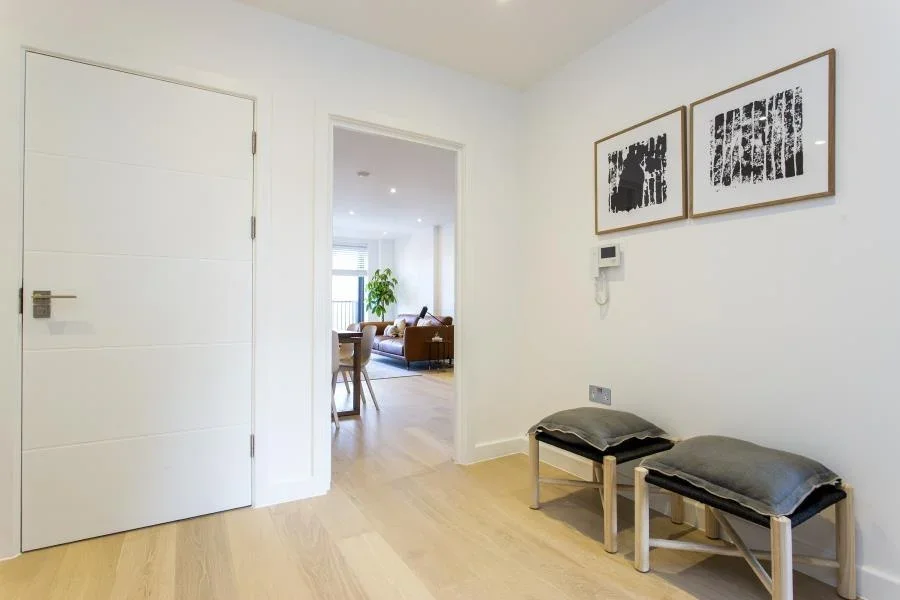 Flat Fairfield Road in Greater London