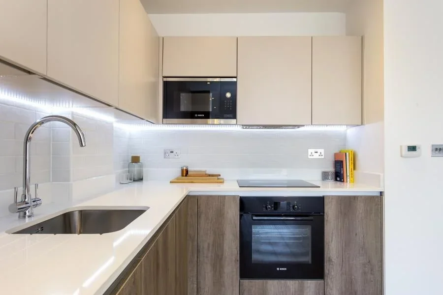 Flat Fairfield Road in Greater London