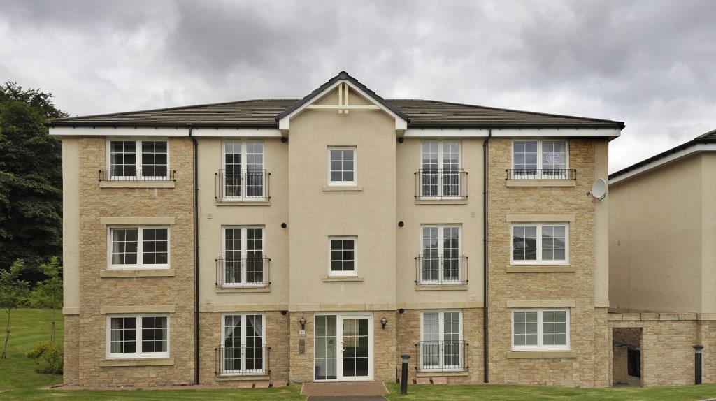 Flat Mackie Place in Westhill
