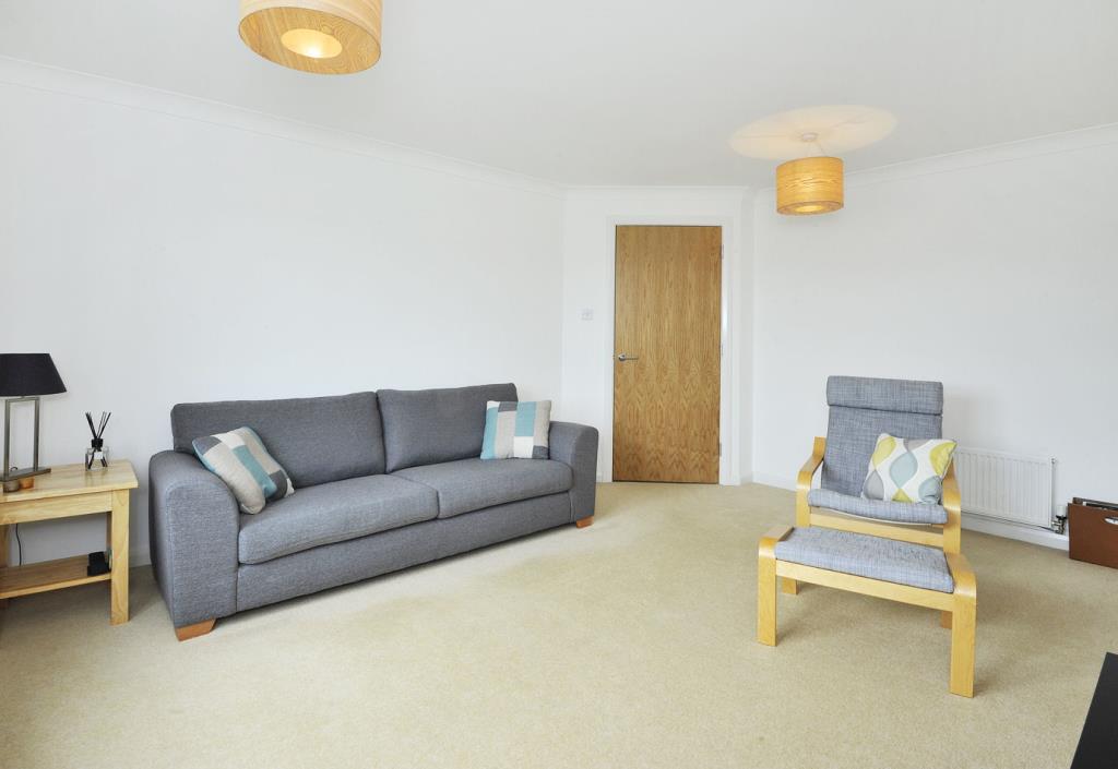 Flat Mackie Place in Westhill