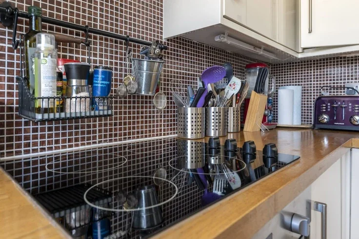 Flat Moorhouse Road in City of Westminster