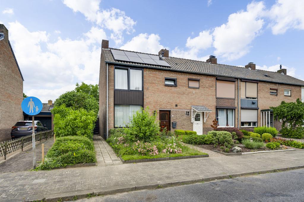 Huis Tiendstraat 10 in Born