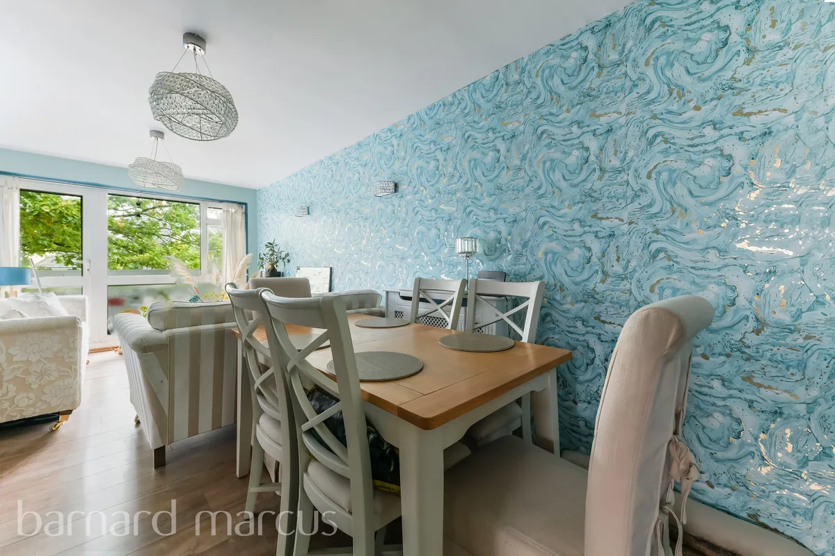 Flat Warwick Road in Reigate and Banstead