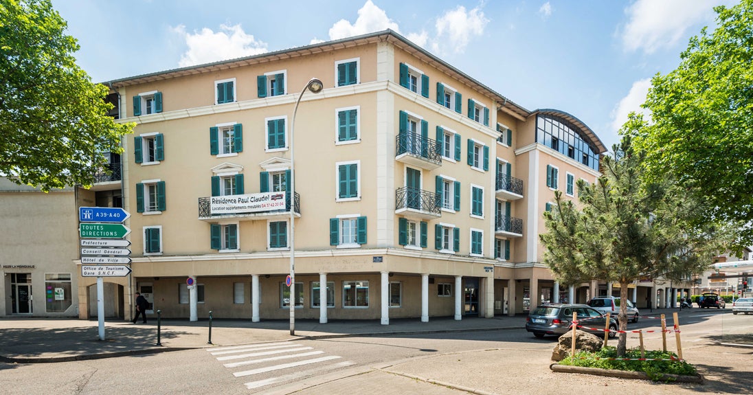 Flat Rue Jacques Prévert in Saint-Denis-lès-Bourg