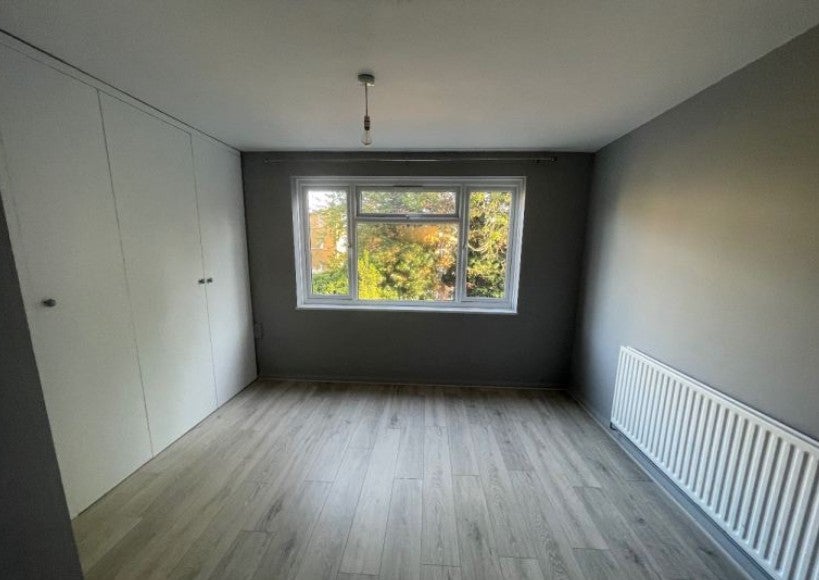 House Aplin Way in Greater London